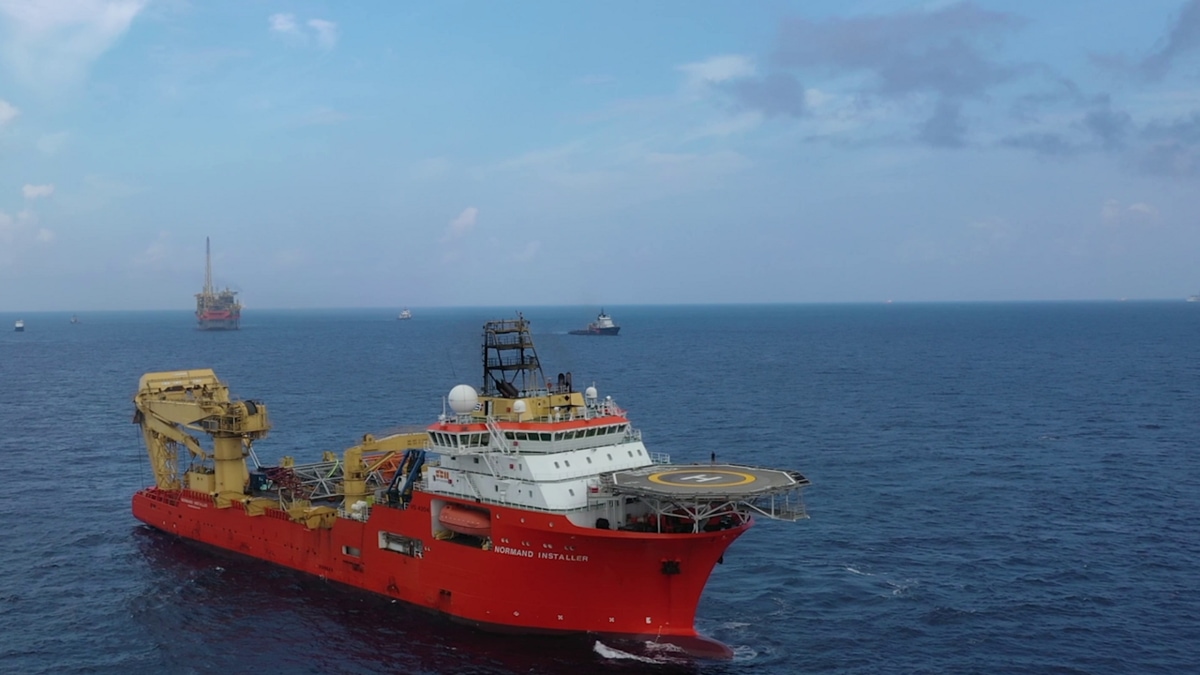 WATCH: Helix vessel comes to Australian port ahead of decom job with  ExxonMobil - Offshore Energy
