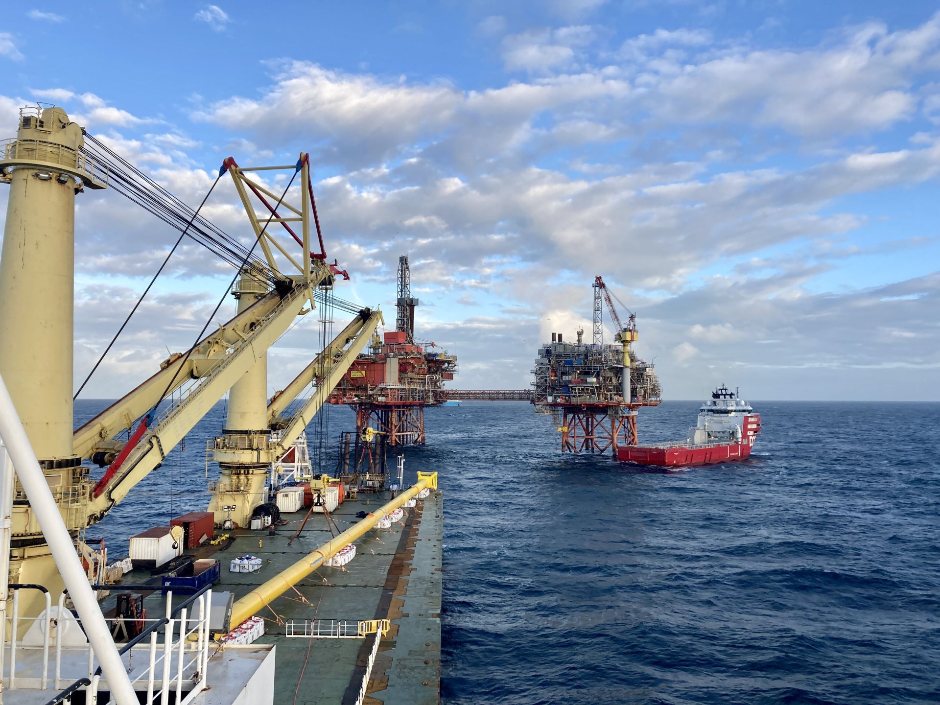 Jumbo Offshore combines precision lifting skills with engineering expertise for Technip FMC job