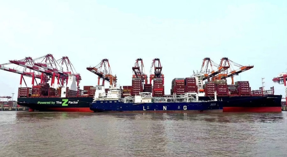 SSES and Avenir LNG have successfully delivered bonded LNG to ZIM's first LNG fueled containership in Yangshan Port