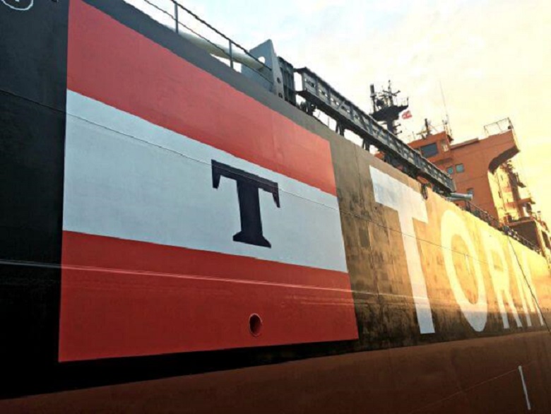 TORM purchases three fuel-efficient MR product tankers in a partly share-based transaction