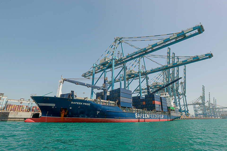 AD Ports Group Launches Container Shipping Service from Khalifa Port to Hamad and Shuwaikh/Shuaiba Port