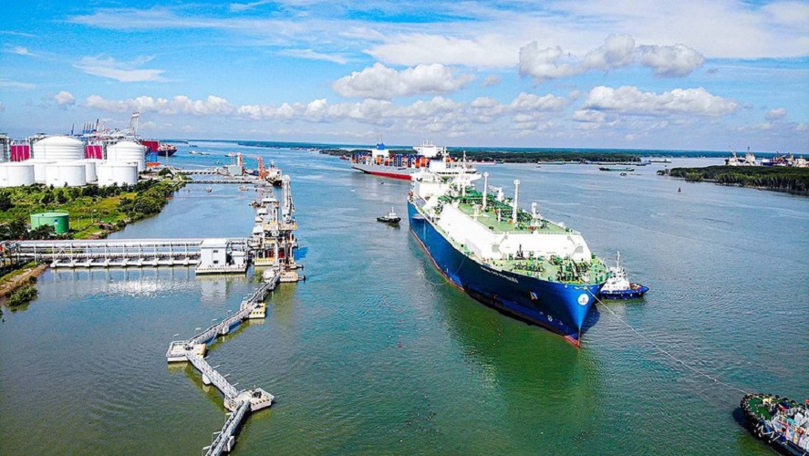 First LNG shipment imported to Vietnam