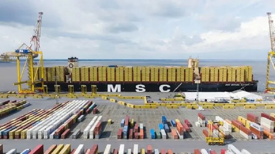 MSC Christens World’s Largest Container Ship - VesselFinder