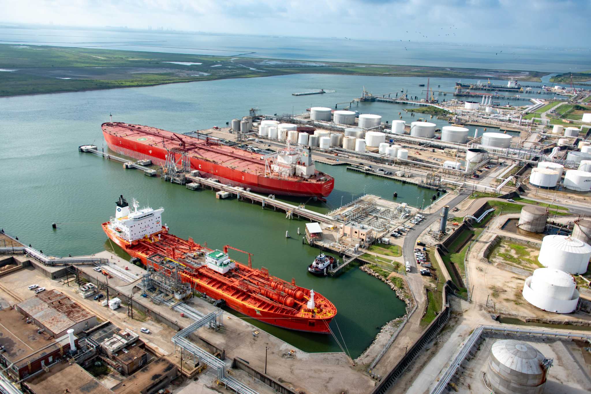 Global Energy and Chemical Leaders Partner to Develop a Large-Scale, Low-Carbon Ammonia Production Export Project on the Houston Ship Channel