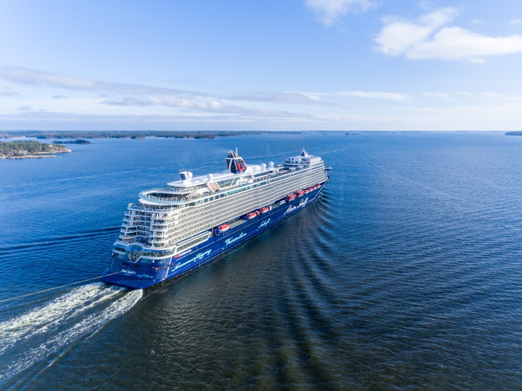 Auramarine Wins Methanol Fuel Supply System Order For Pioneering Mein Schiff 7 Cruise Vessel