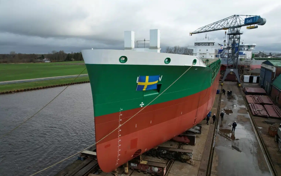 Thecla Bodewes Shipyards successfully launches 7.280-dwt vessel Vertom Lisa for Vertom Group