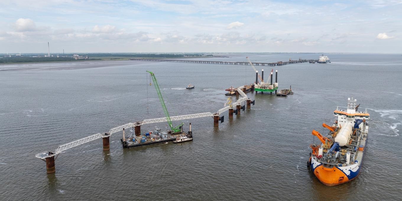 Van Oord completes FSRU jetty at Wilhelmshaven in Germany