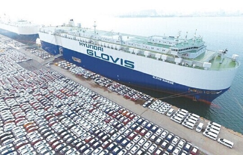 Hyundai Glovis deploys special EV fire extinguisher on car-shipping vessels
