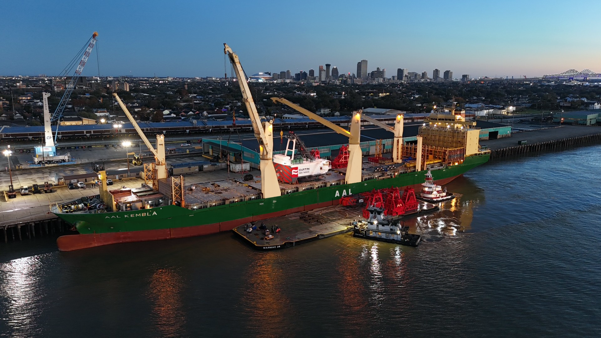 AAL Shipping overcomes complex logistical challenges to transport 560-tonne crane body from Kobe to New Orleans
