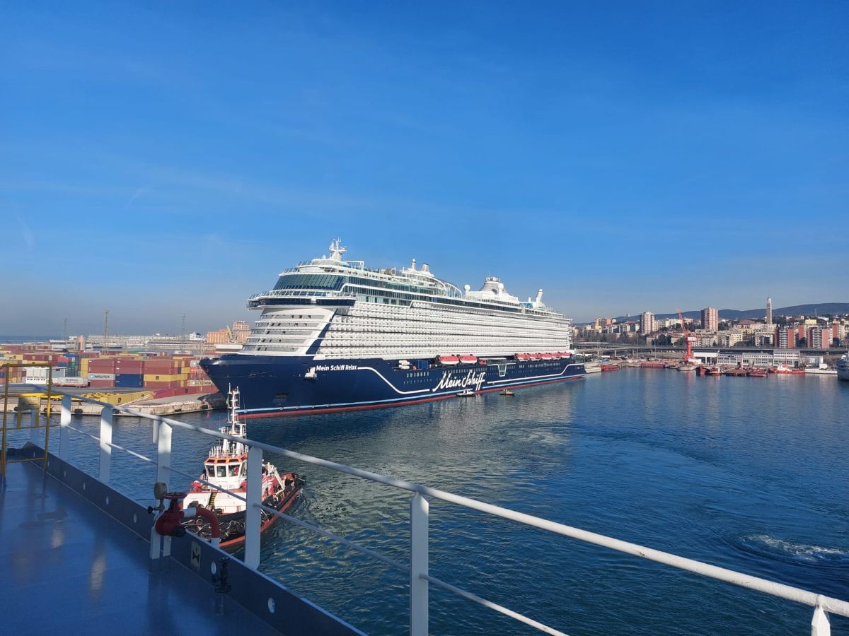 Edison refuels TUI Cruises’ Mein Schiff Relax with LNG in Adriatic Sea
