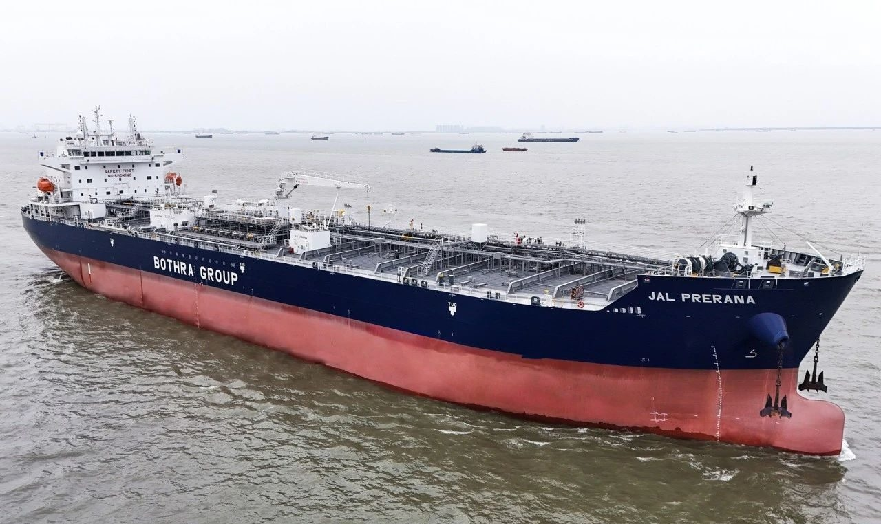 Yangzi Mitsui Delivers Cutting-Edge 50,000DWT MR Tanker JAL PRERANA