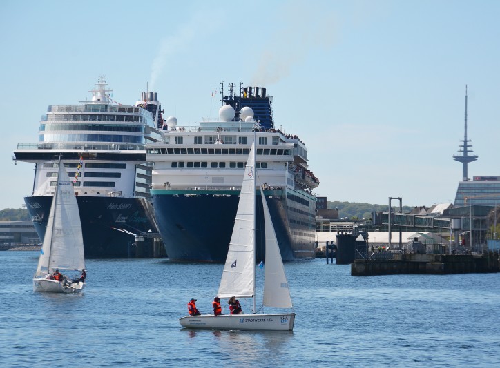 Maiden Call By Pullmantur In The Port Of Kiel Vesselfinder