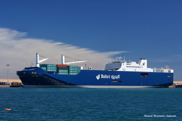 Heavy RoRo and Container Freight Service Opens Gateway from UK to Middle East