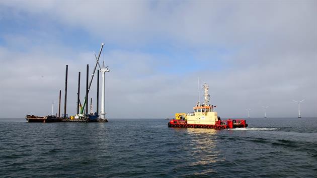 World's first offshore wind farm now dismantled (Video)