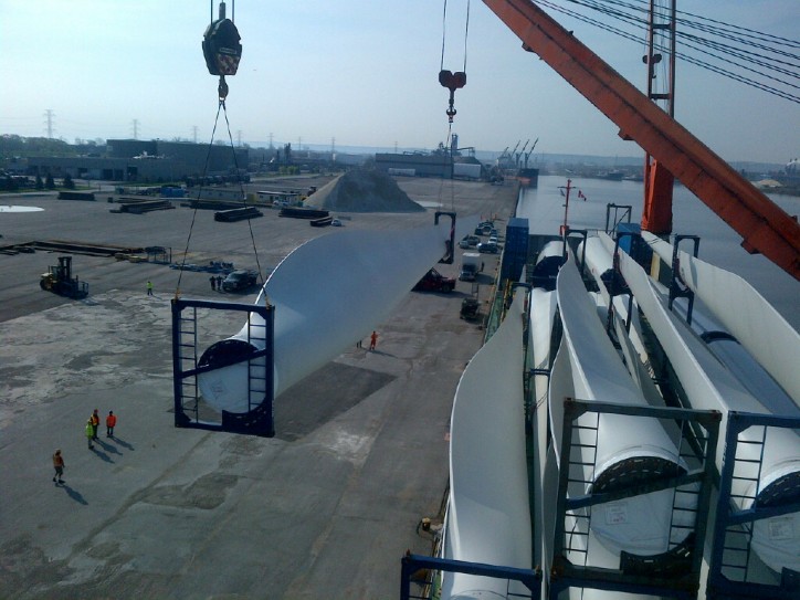 Spotted: Discharging windmills from MV Flintersky at Hamilton, Canada