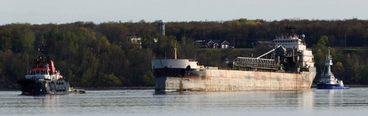 Ocean-going tugboat VB HISPANIA reinforces laker freighter operations from Canada to Turkey