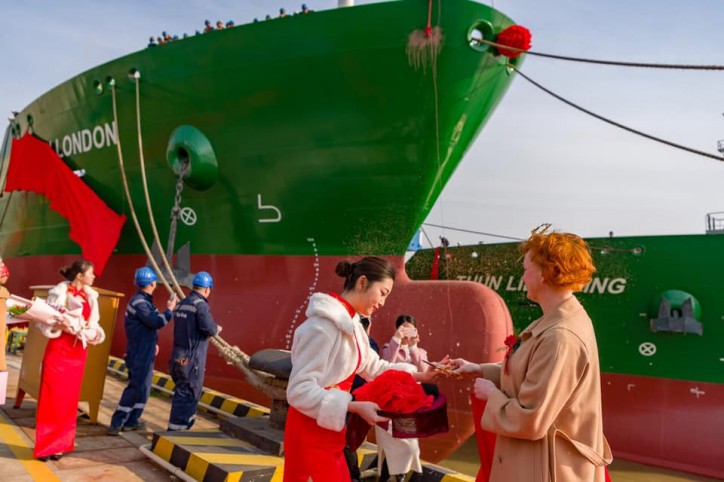 Spotted: Erik Thun names two product tankers at Avic Dingheng Shipyard