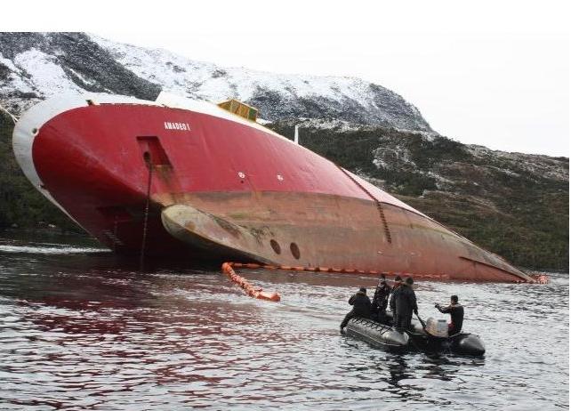 The ferry Amadeo I hit a rock and ran aground in the Kirke Canal, approximately 100 nautical miles northwest of Punta Arenas on Aug 18,2014