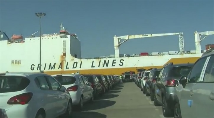 Valencia port starts handling PSA cars shipped by train