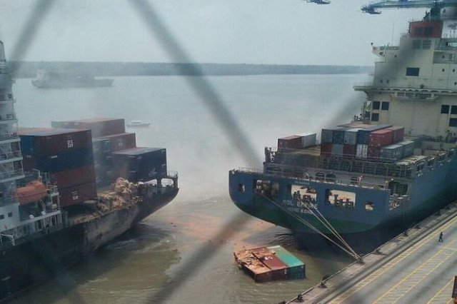 Two containerships collided in Port Klang, Malaysia