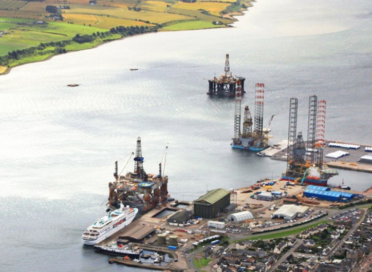 Semco Maritime welcomes pair of Maersk Drilling jack-ups