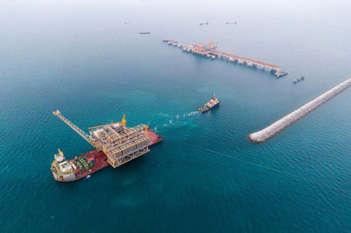Aqualis Offshore completes Bahrain floatover