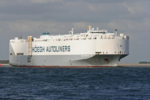 Car carrier Hoegh Transporter seized at Mombasa port