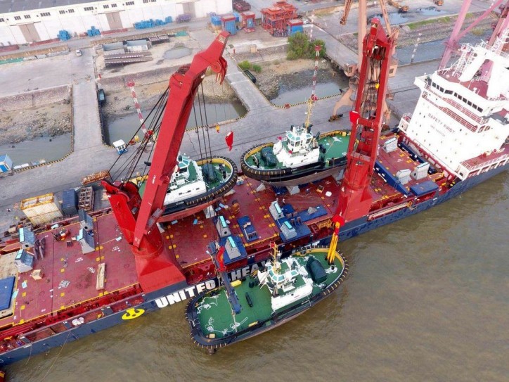 24 Damen stock vessels arrived from China in the Port of Rotterdam via Arctic route