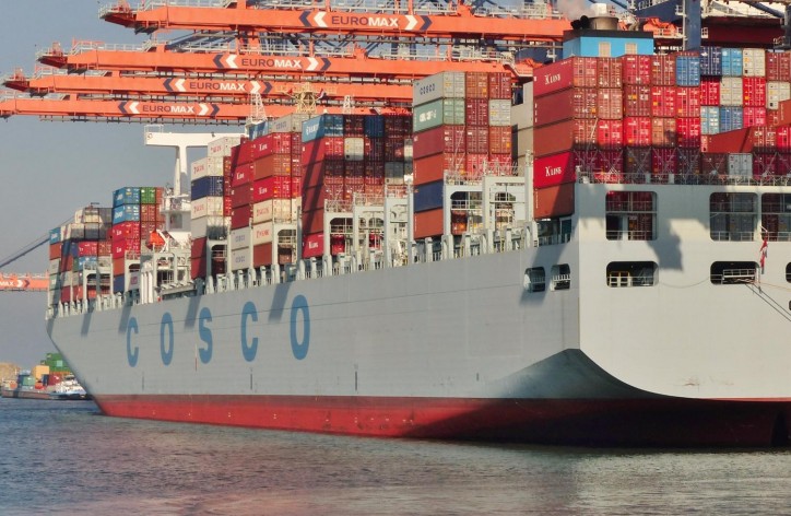 Cosco splits 20,000-TEU series order between three yards