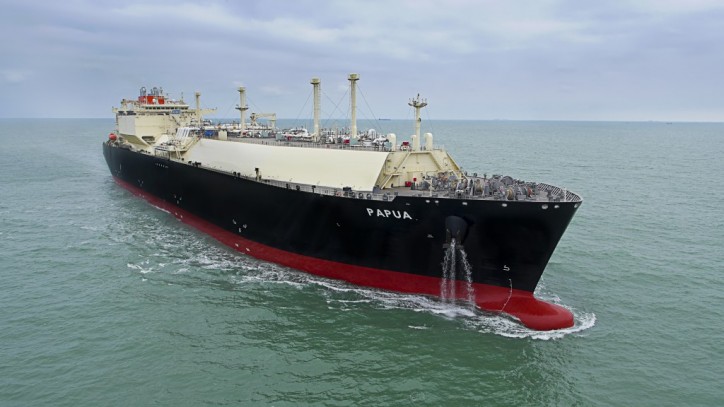 MOL signs long-term charter contract of 4 LNG carriers for Russia Yamal LNG Project