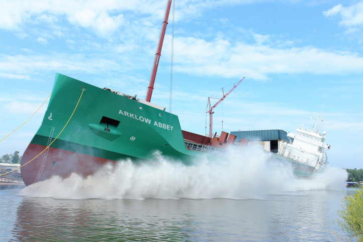 Ferus Smit Nb. 437 ‘Arklow Abbey’ successfully launched