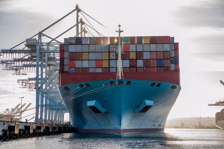 APM Terminals Pier 400 Los Angeles sets new single vessel record with 24,846 TEUs handled