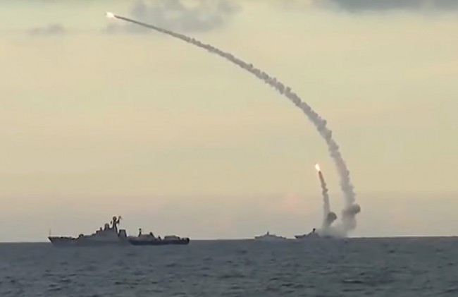 Russian Warship Launches Missiles Against ISIS in Syria