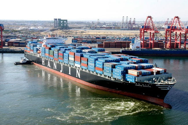 Asia-Europe container rates down 80%