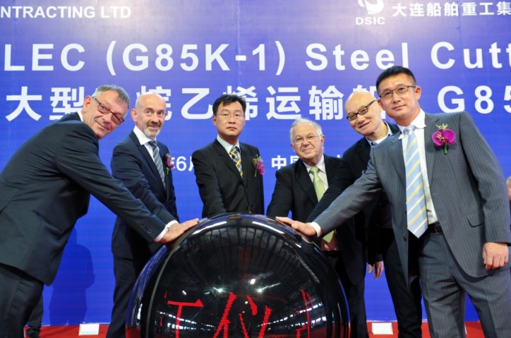 Dalian Shipbuilding holds steel cutting for the first 85,000cbm VLEC