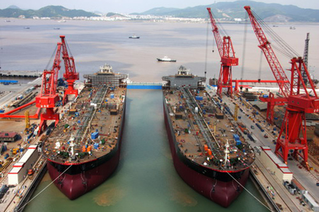 COSCO (Zhoushan) Shipyard delivers a 111,000 DWT tanker FRONT OCELOT