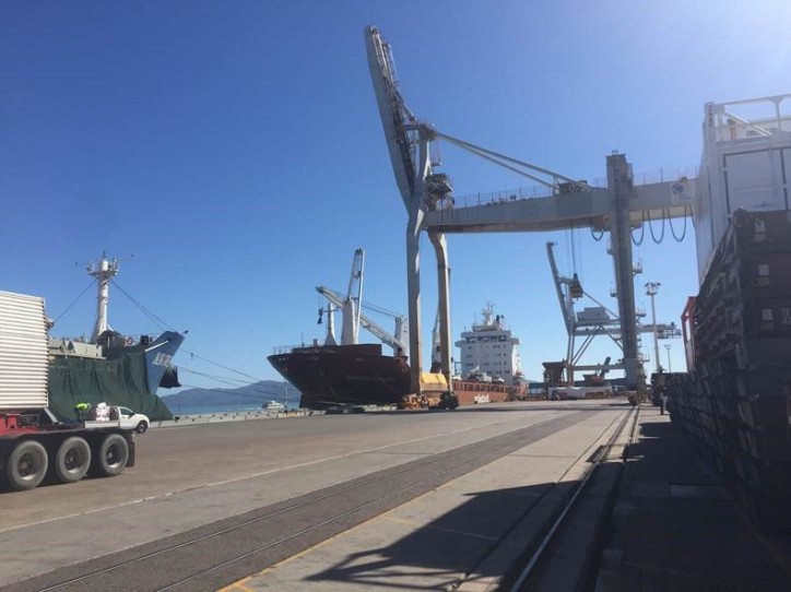 Townsville port raises the bar with new cranes
