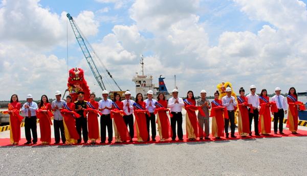 Phase One of Vinalines Hau Giang port project completed