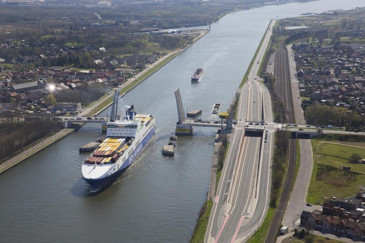 DFDS from 6 to 8 Ghent-Gothenburg sailings: a boost for ro/ro traffic in port of Ghent