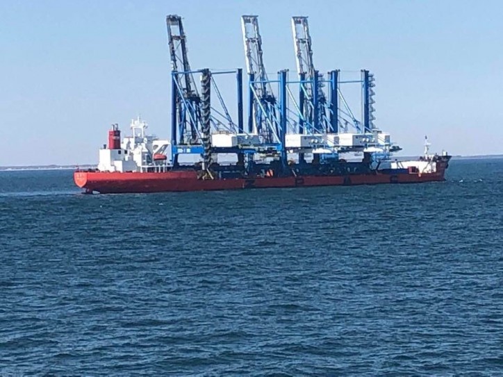 ZHEN HUA 25 to Navigate beneath Delaware Memorial Bridge on March 26