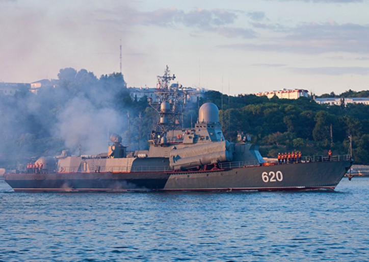 Warships of the Black Sea Fleet and the Caspian flotilla practice tasks on organization of air and anti-submarine defence