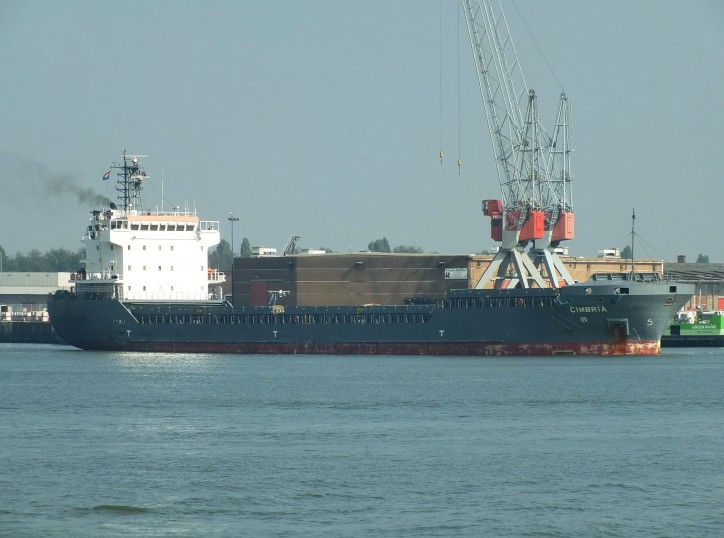 Turkish ship with ammonium sulfate cargo run aground in The Dardanelles