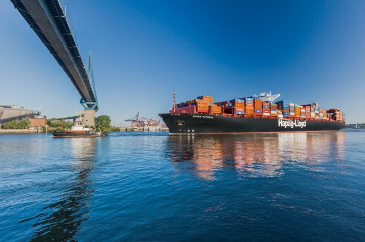 Hapag-Lloyd finishes first quarter of 2017 with positive operating result