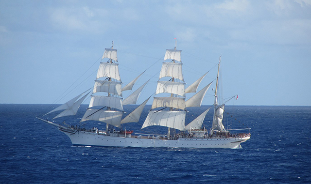 Statsraad Lehmkuhl - The tall ship that harnesses the wind to recharge its batteries