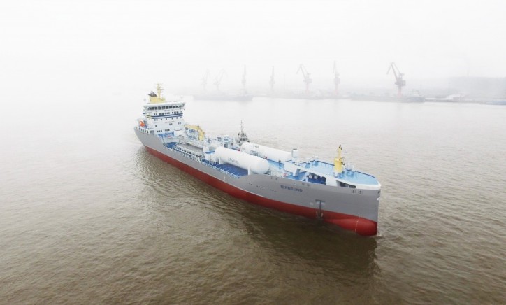 Press event in Rotterdam Port - the first newly built LNG powered product tanker arrives