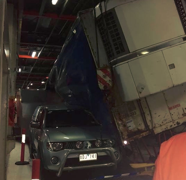 Ferry Spirit of Tasmania II caught in rough seas; Trucks and cars smashed (Video)