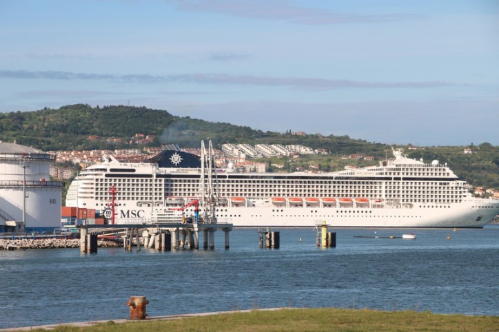 Passenger ship MSC MUSICA closes this year’s cruise-ship season at Koper Port