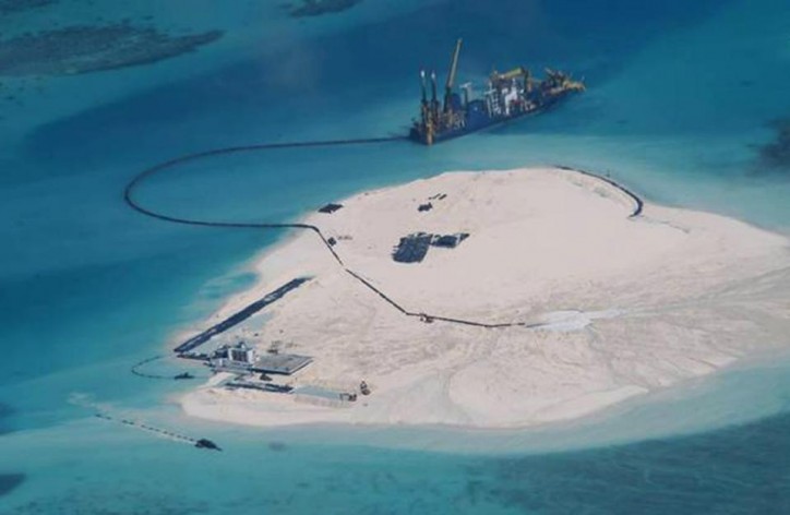 Hague court begins hearing into South China Sea row