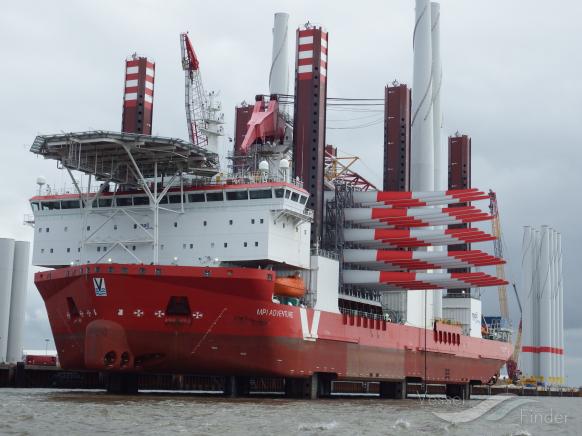 MPI Adventure installs the first offshore wind turbine on Sandbank