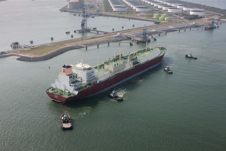 Qatargas and Shell Sign New LNG Agreement